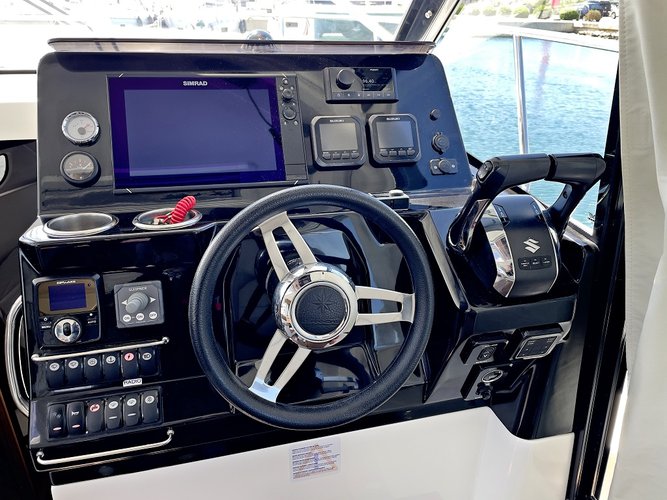 Discover Zadar region surroundings on this Merry Fisher 1095 Jeanneau boat