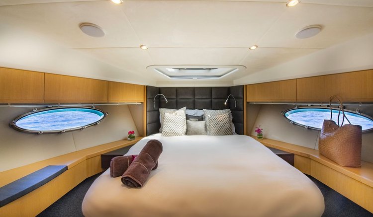 Discover Phuket surroundings on this 60 Fly Princess boat