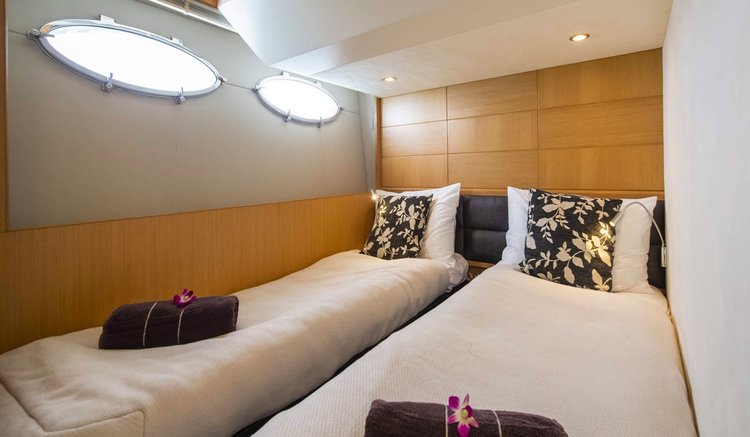 Up to 8 persons can enjoy a ride on this Motor yacht boat