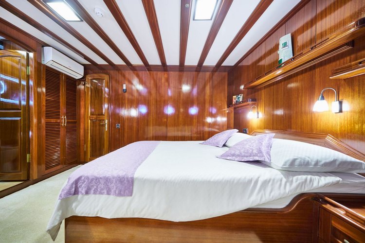 Boat rental in Split, 