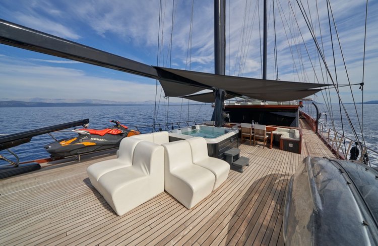 Boat rental in Split, 