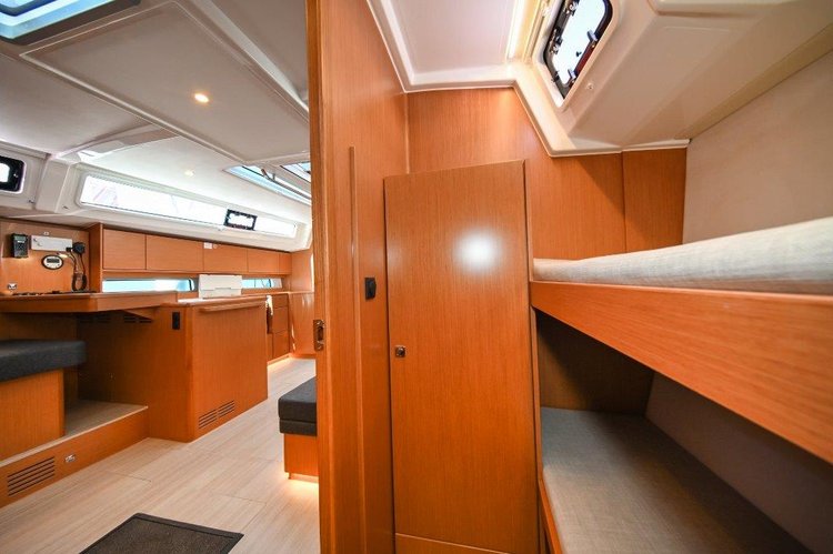 45.8 feet Bavaria Yachtbau in great shape