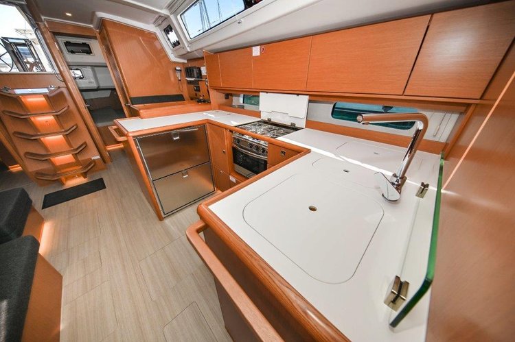 Monohull boat rental in Marina Zadar, Croatia
