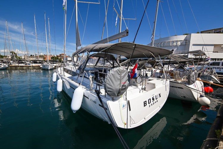 45.8 feet Bavaria Yachtbau in great shape