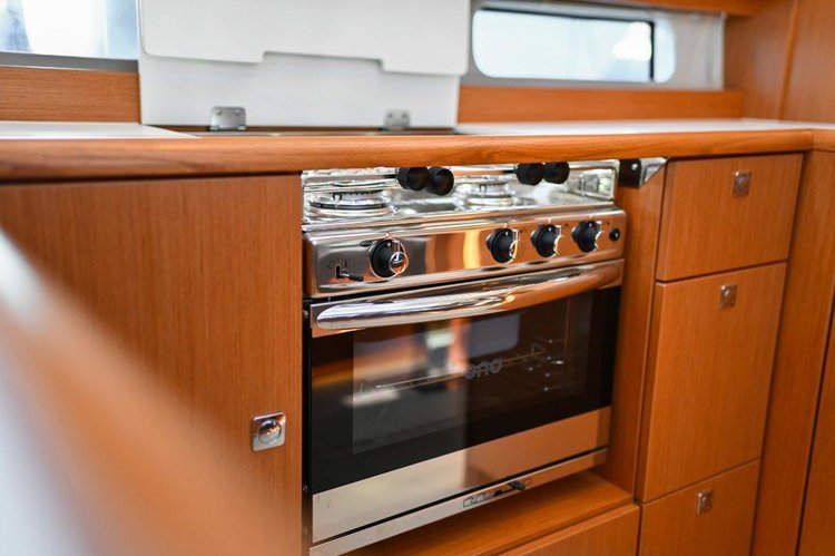 45.8 feet Bavaria Yachtbau in great shape