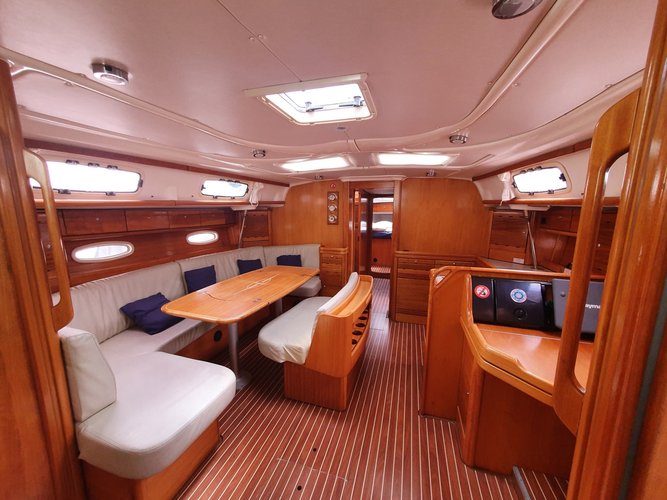 This 50.6' Bavaria Yachtbau cand take up to 12 passengers around Talamone