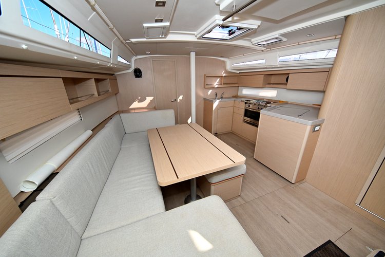 Monohull boat rental in Marina Zadar, Croatia