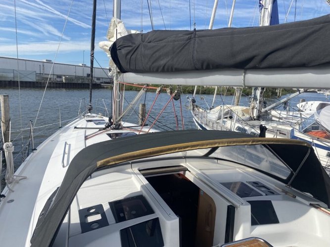 Boating is fun with a Hanse Yachts in Pula