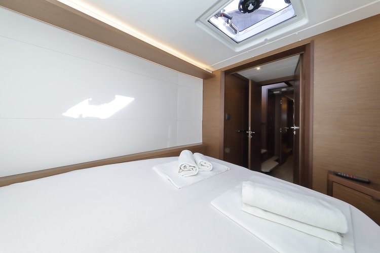 Discover Sukošan surroundings on this Lagoon 46  Lagoon boat