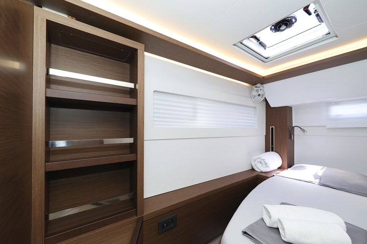 Discover Sukošan surroundings on this Lagoon 46  Lagoon boat