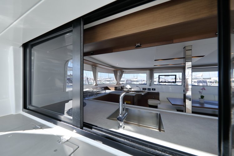 Up to 12 persons can enjoy a ride on this Lagoon boat