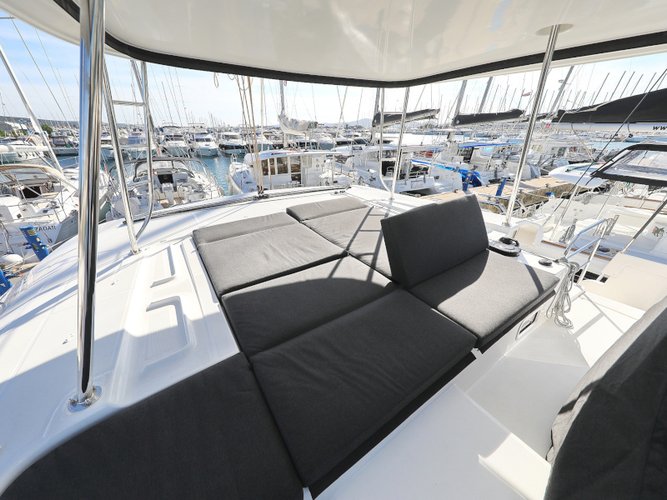 Up to 12 persons can enjoy a ride on this Lagoon boat