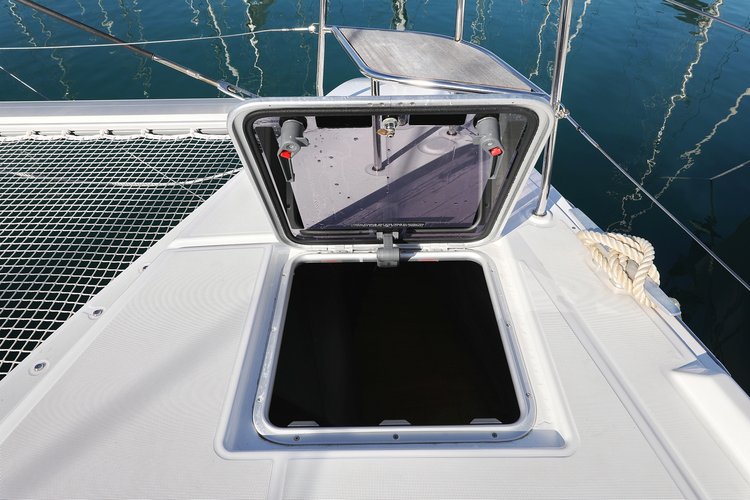 Up to 12 persons can enjoy a ride on this Lagoon boat