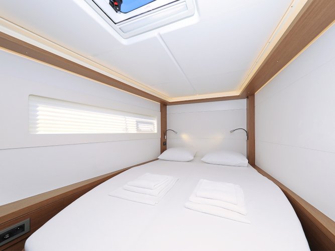 Discover Sukošan surroundings on this Lagoon 46  Lagoon boat