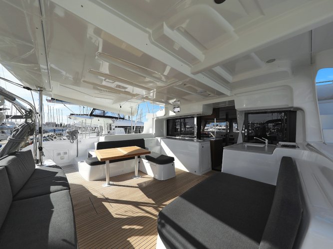 Discover Sukošan surroundings on this Lagoon 46  Lagoon boat