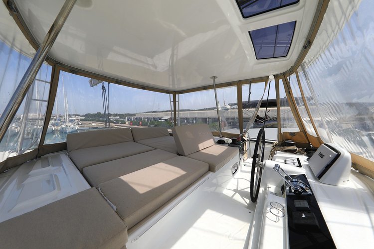 Up to 12 persons can enjoy a ride on this Lagoon boat