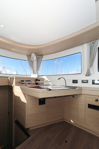 Discover Sukošan surroundings on this Lagoon 46  Lagoon boat