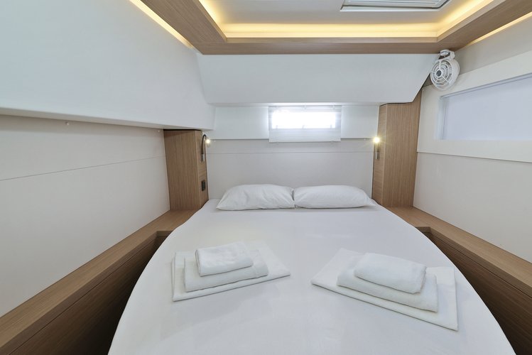 Discover Sukošan surroundings on this Lagoon 46  Lagoon boat