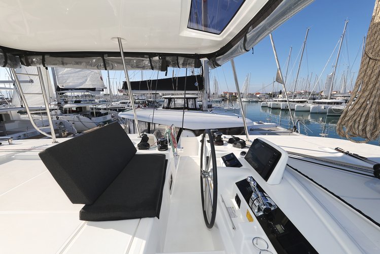 Discover Sukošan surroundings on this Lagoon 46  Lagoon boat