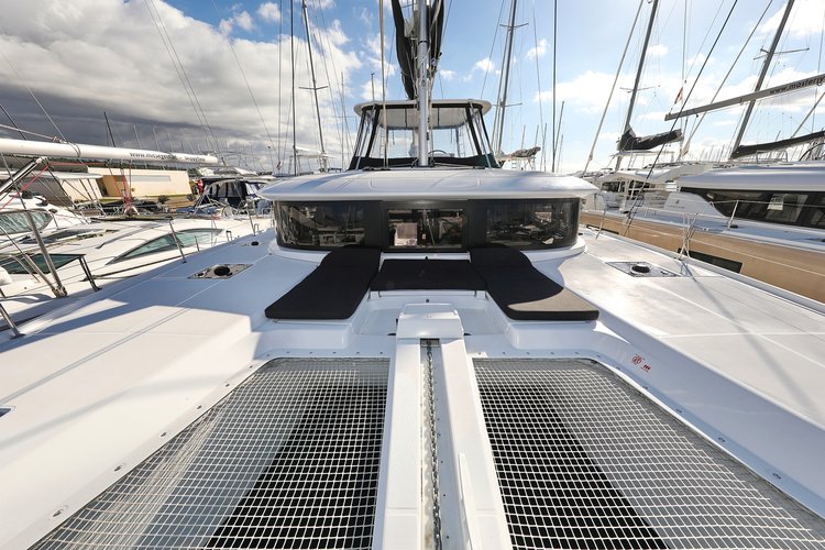 Discover Sukošan surroundings on this Lagoon 46  Lagoon boat