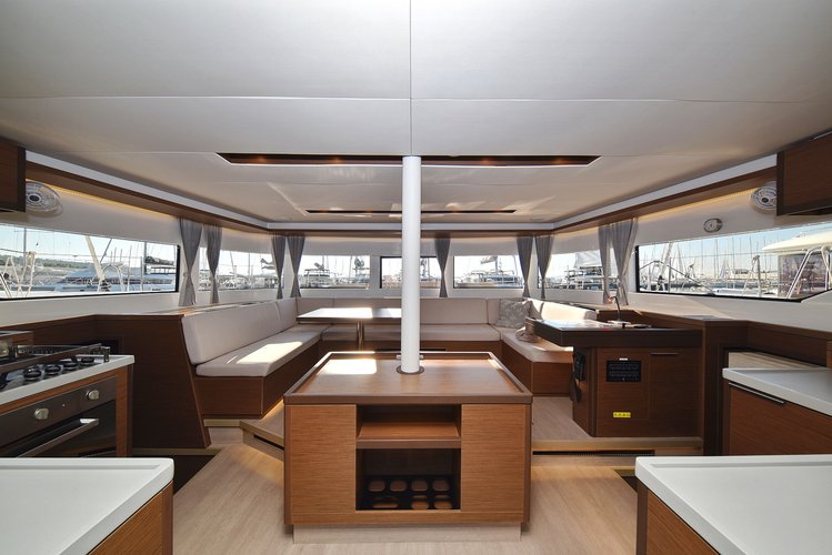 Discover Sukošan surroundings on this Lagoon 50 Lagoon boat