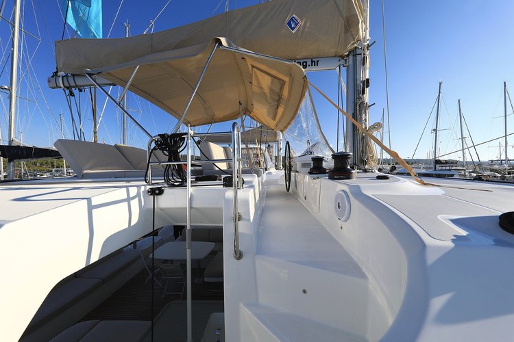 Boat rental in Sukošan, 