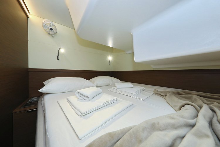 Boat for rent Lagoon 48.4 feet in D-Marin Dalmacija Marina, Croatia