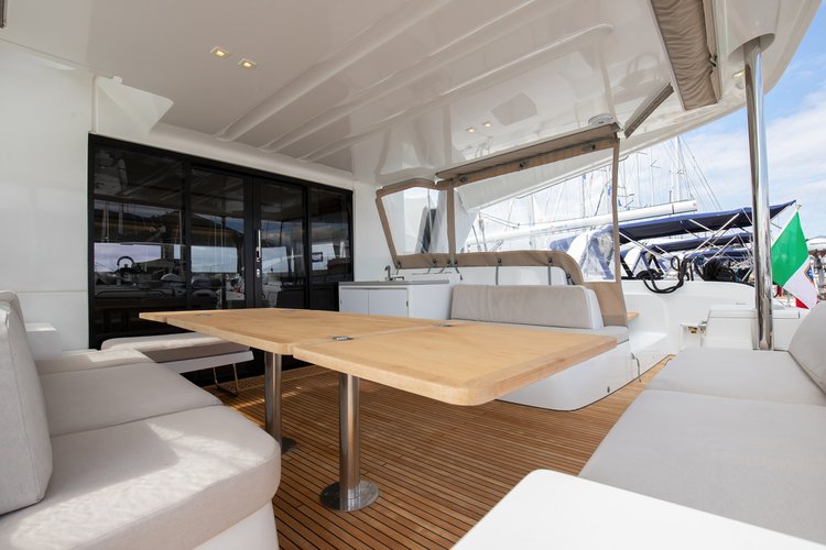 Boat for rent Lagoon 48.4 feet in Marina d'Arechi, Italy