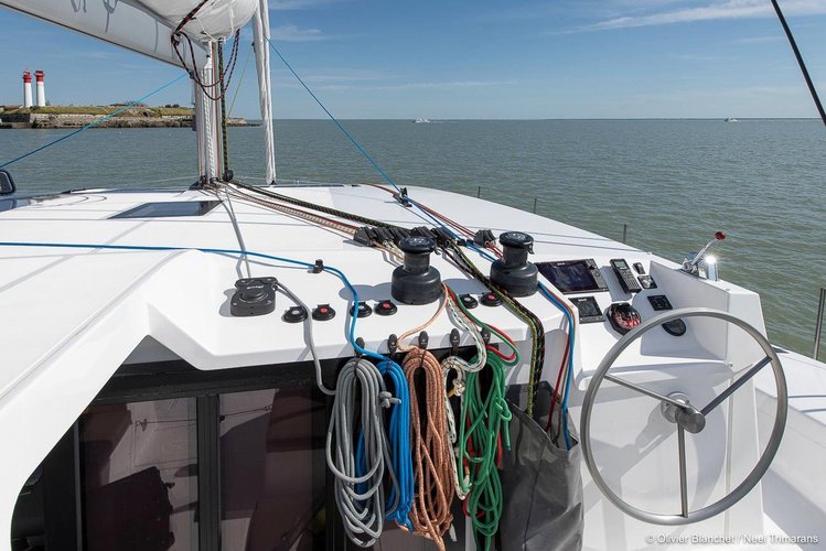Up to 12 persons can enjoy a ride on this Trimaran boat