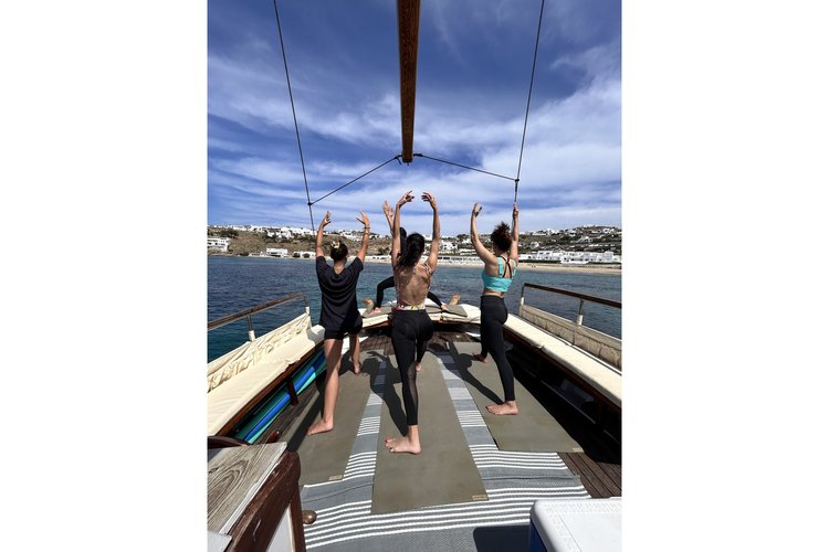 Traditional's 36.0 feet in Mykonos