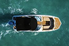 Cruise Miami in Style on a 25’ NauticStar — Celebrity Mansions & Sandbars!