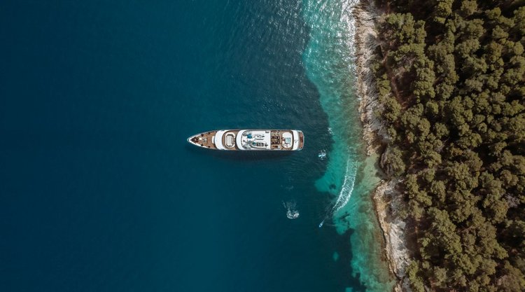 Up to 24 persons can enjoy a ride on this Motor yacht boat