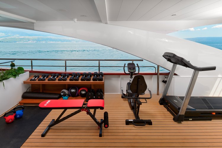Up to 28 persons can enjoy a ride on this Motor yacht boat