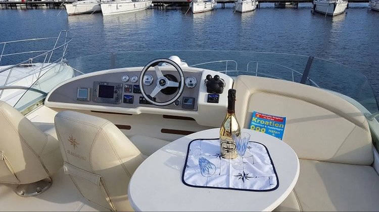 Motor boat boat for rent in Punat