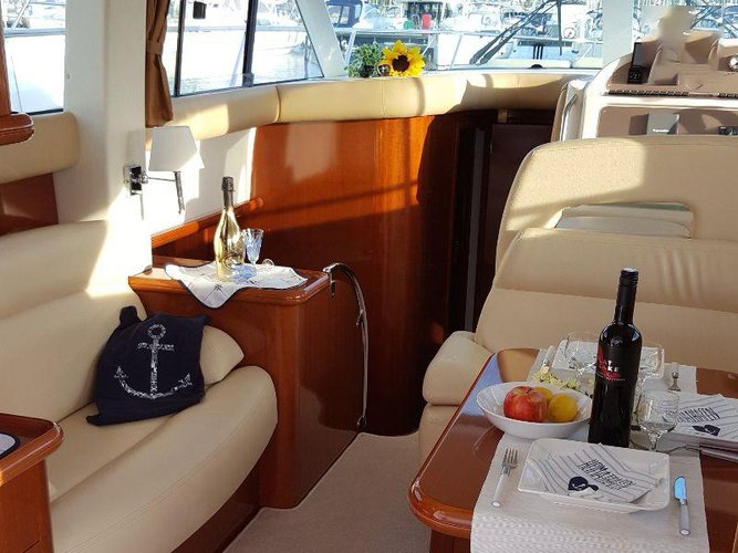 Discover Punat surroundings on this Prestige 36 Fly  boat