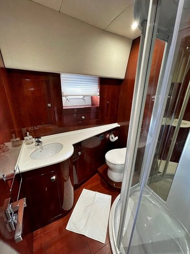 Up to 7 persons can enjoy a ride on this Motor yacht boat