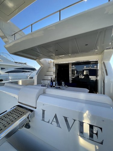 This 56.7'  cand take up to 7 passengers around Sukošan