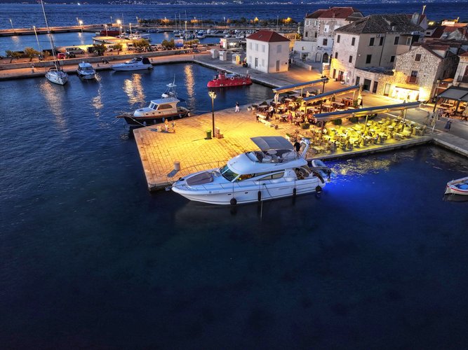 Jeanneau boat for rent in Split