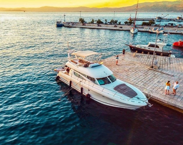 Boat rental in Split, 
