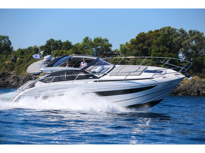 Take this awesome motor boat for a spin!