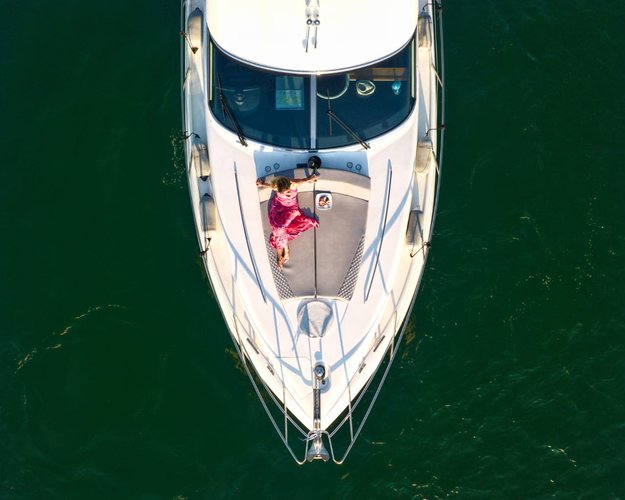 This 45.9' Princess Yachts cand take up to 4 passengers around Athens