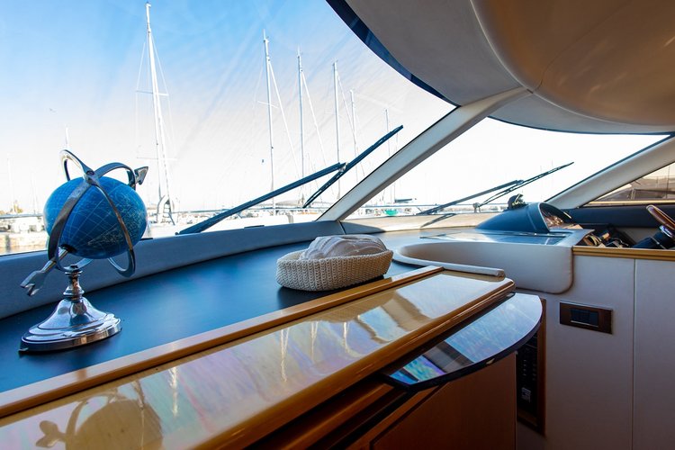Boating is fun with a Motor yacht in Athens