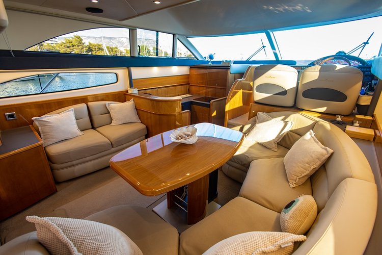 This 45.9' Princess Yachts cand take up to 4 passengers around Athens