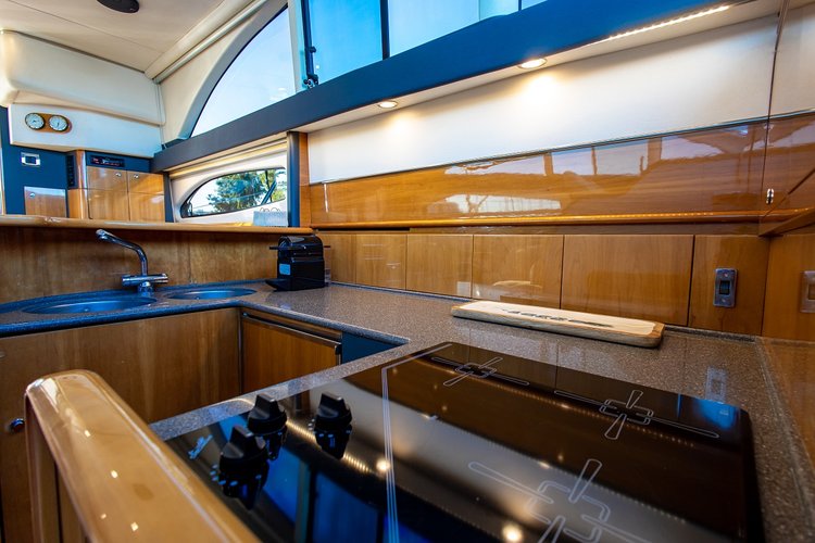 Discover Athens surroundings on this Princess 45 Princess Yachts boat