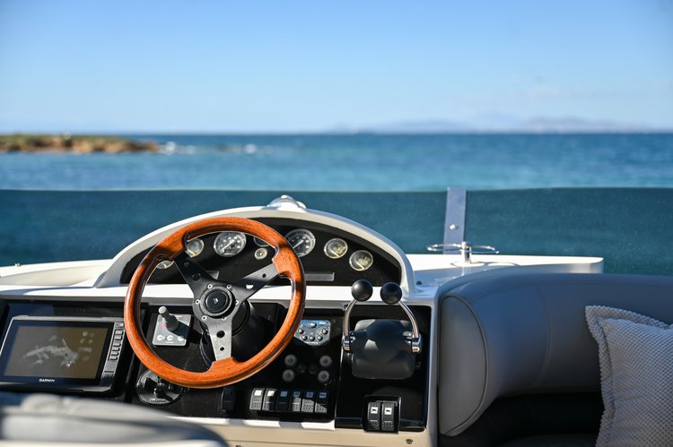 Boating is fun with a Motor yacht in Athens