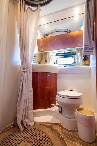 Boat rental in Athens, 