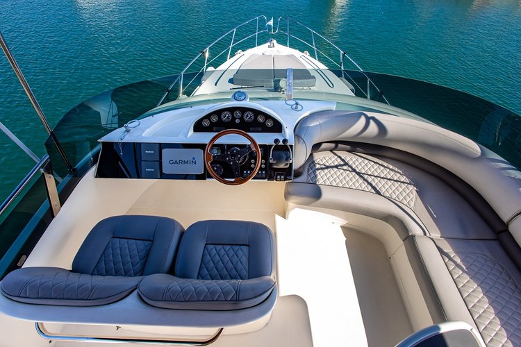 Boat rental in Athens, 