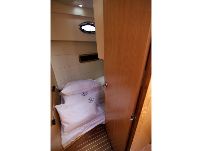 Motor boat boat rental in D-Marin Dalmacija Marina, Croatia
