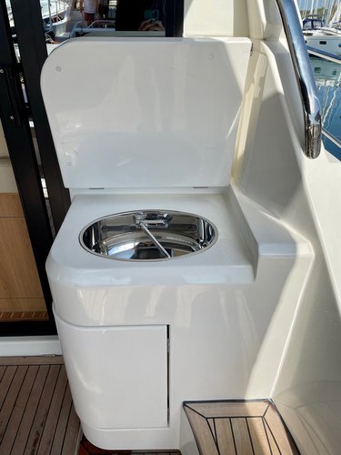 Motor boat boat rental in D-Marin Dalmacija Marina, Croatia