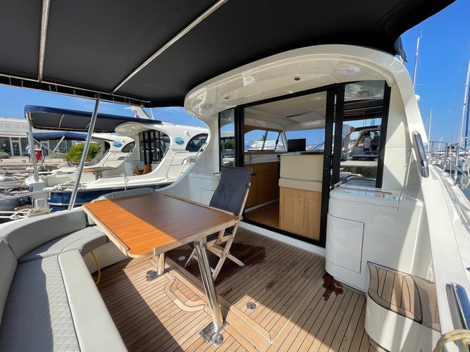 Motor boat boat for rent in Sukošan